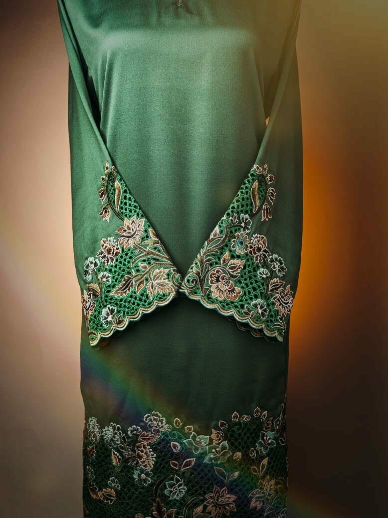 Koleksi Sulam Kerawang Kurung Pahang