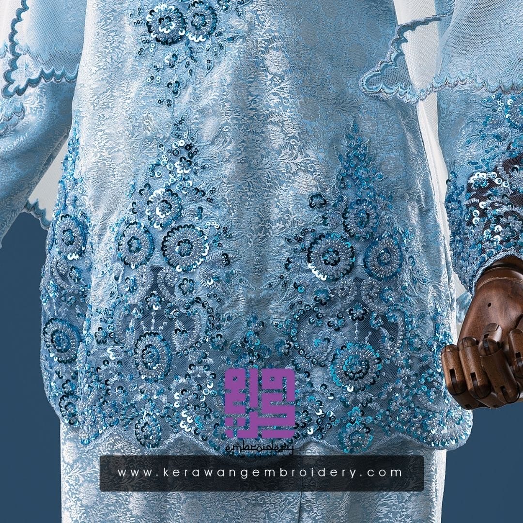 Baju Pengantin Kurung Kedah Sulam Lace Corak Daisy