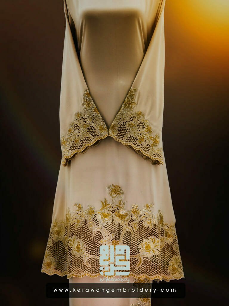 Kurung Nikah Sulam Motif Bunga Lily 01
