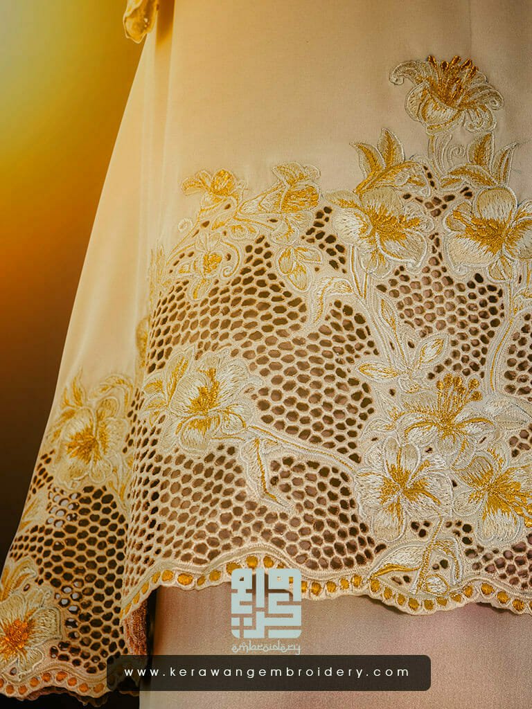 Kurung Nikah Sulam Motif Bunga Lily 04