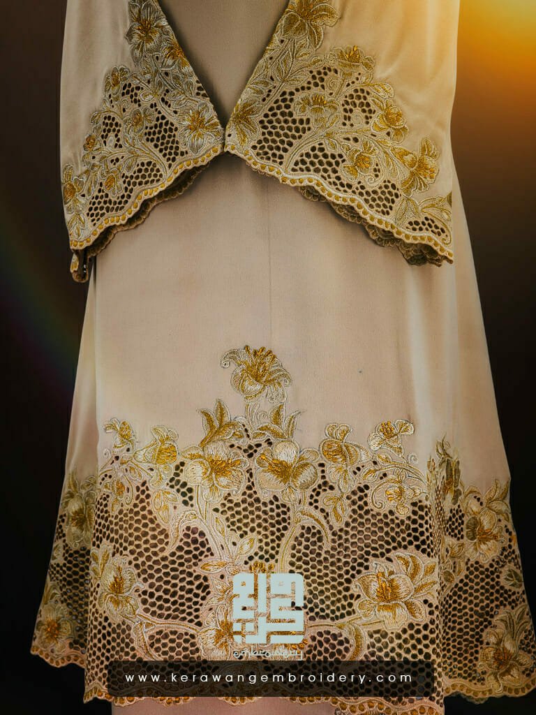 Kurung Nikah Sulam Motif Bunga Lily 06