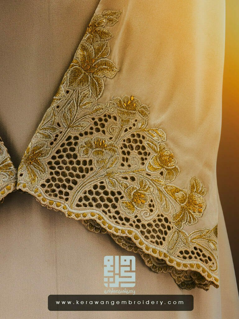 Kurung Nikah Sulam Motif Bunga Lily 07