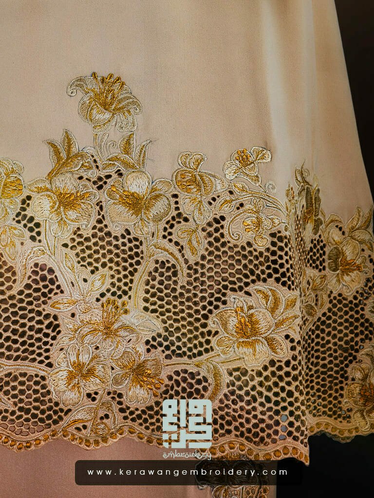 Kurung Nikah Sulam Motif Bunga Lily 08