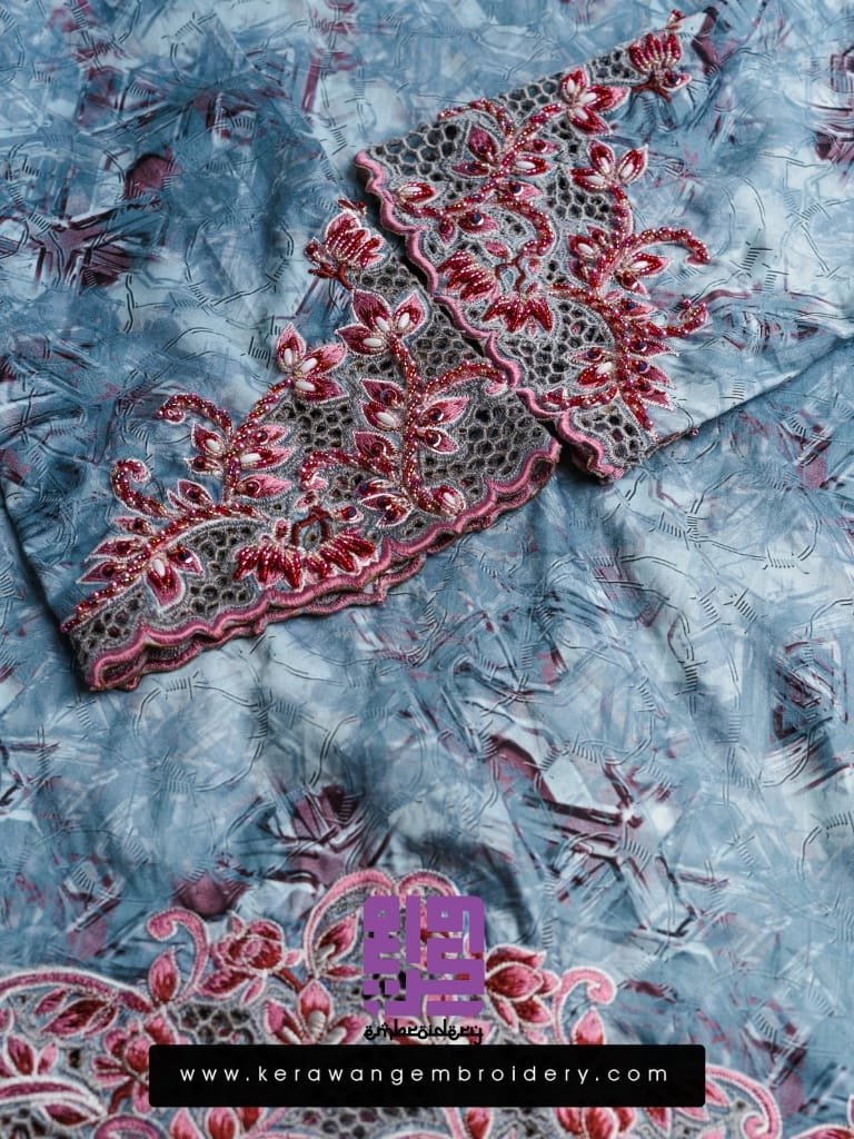 Tempahan Sulam Kurung Kedah Moden Motif Bunga Senduduk