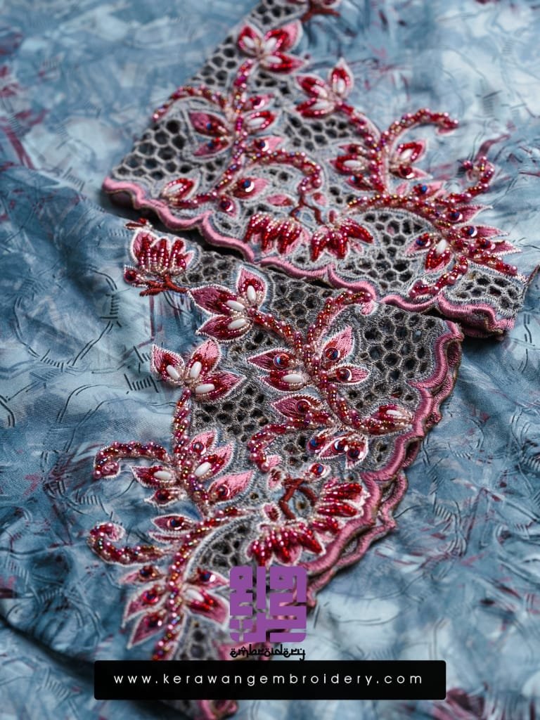 Tempahan Sulam Kurung Kedah Moden Motif Bunga Senduduk