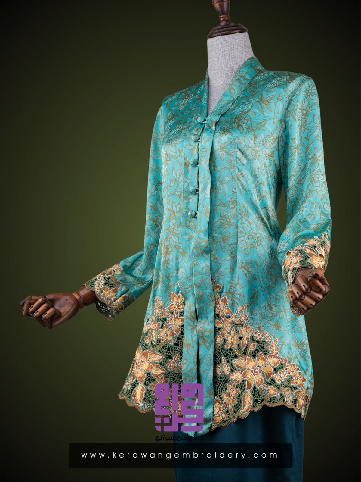 Kebaya Tradisi Motif Flora Royal Poinciana-14