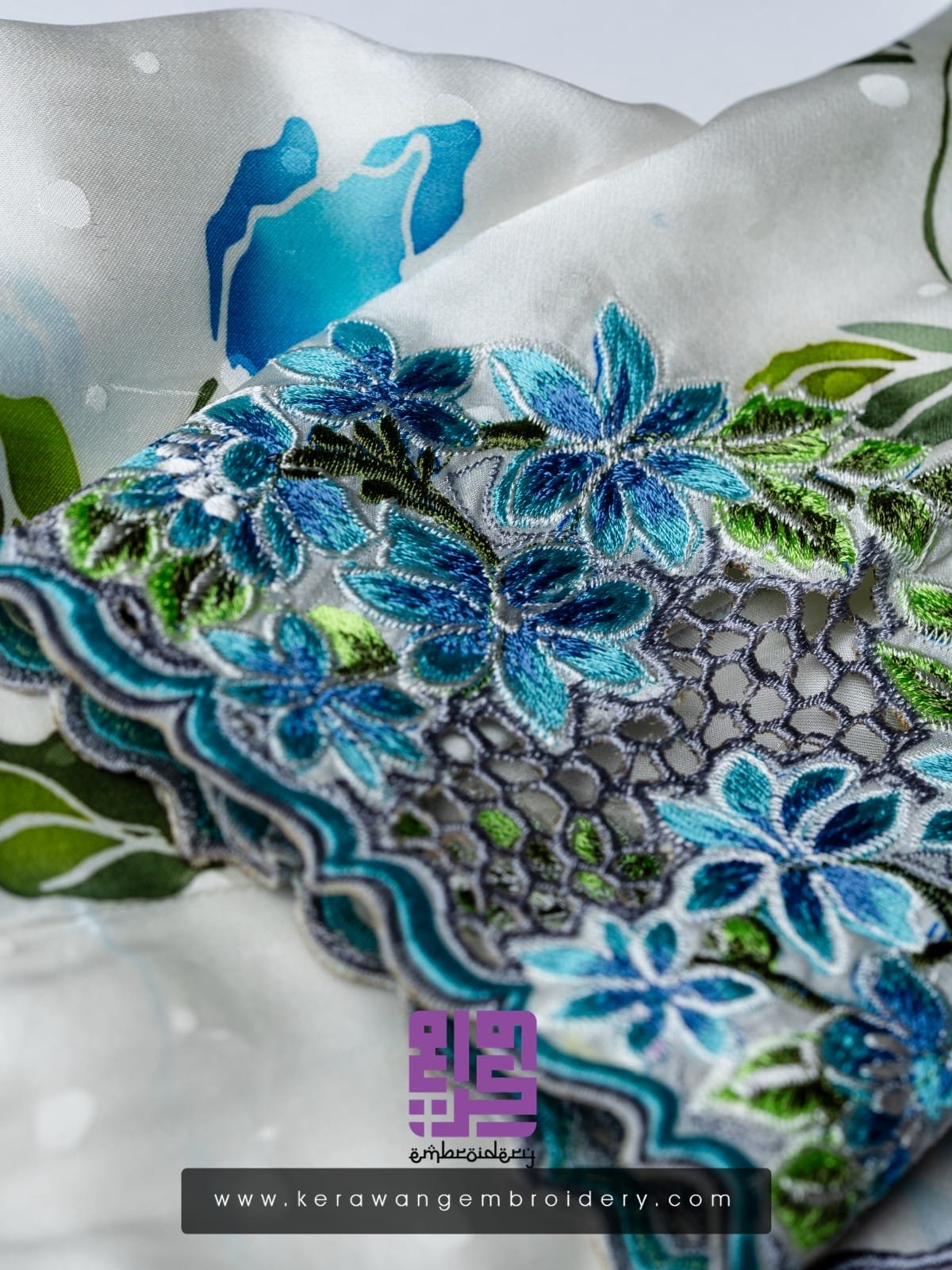 Kebaya Tradisi Motif Magnolia Flower-07